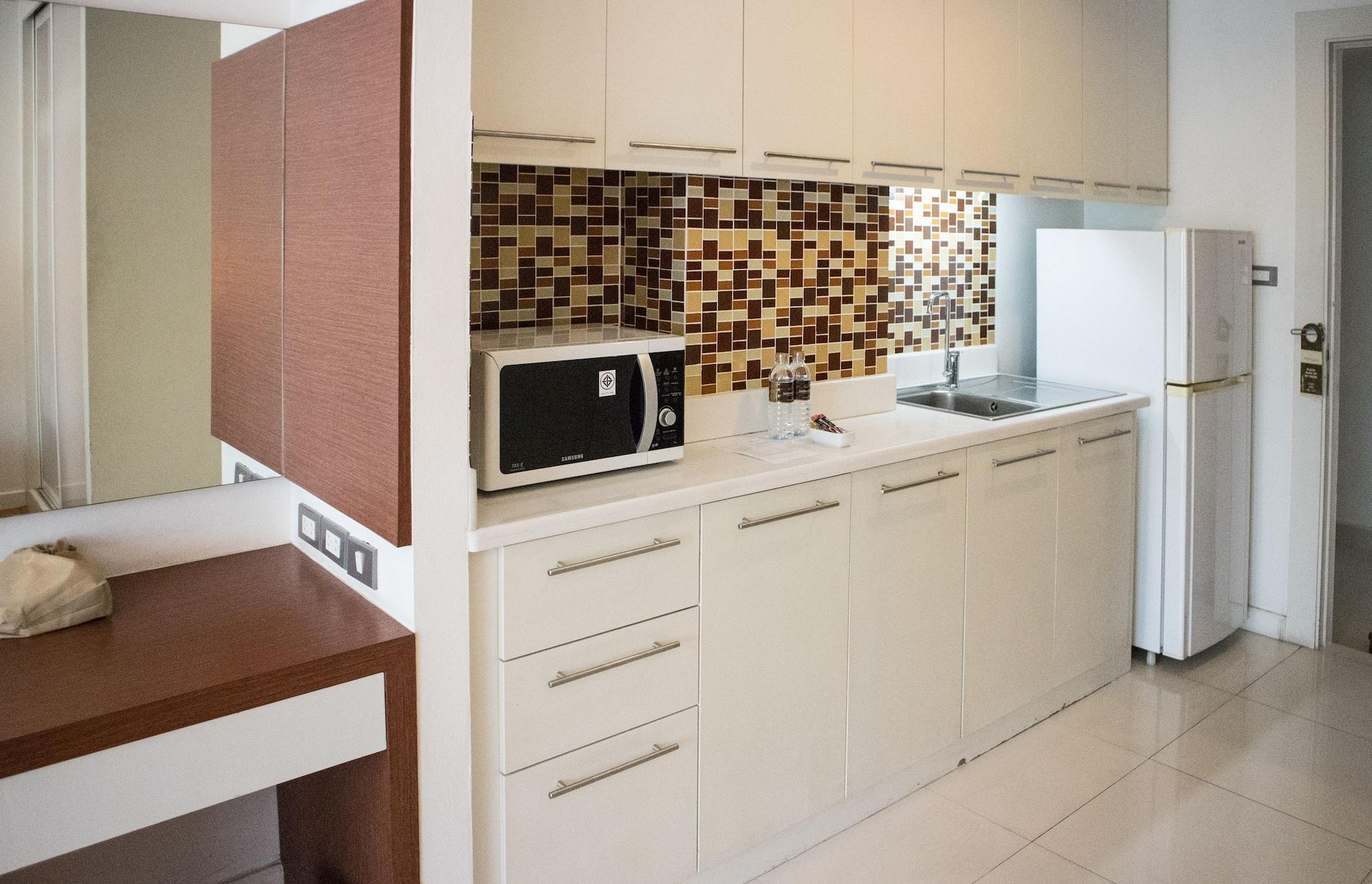 สาทร เกรซ เซอร์วิส เรสซิเดนซ์ Aparthotel กรุงเทพมหานคร ภายนอก รูปภาพ